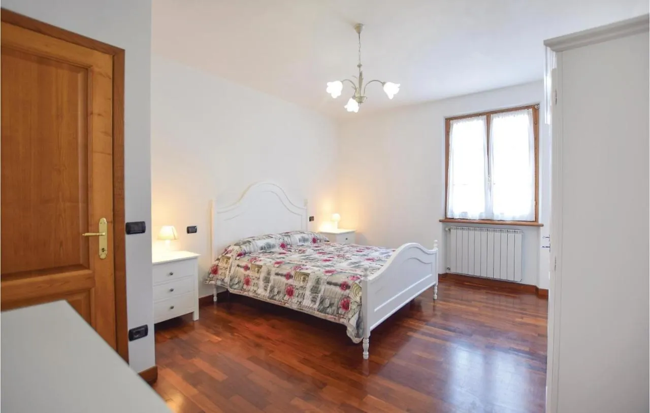 Holiday home 3 Bedroom Nice Home In Camaiore